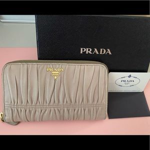 Miu Miu LARGE MATELASSÉ NAPPA LEATHER WALLET